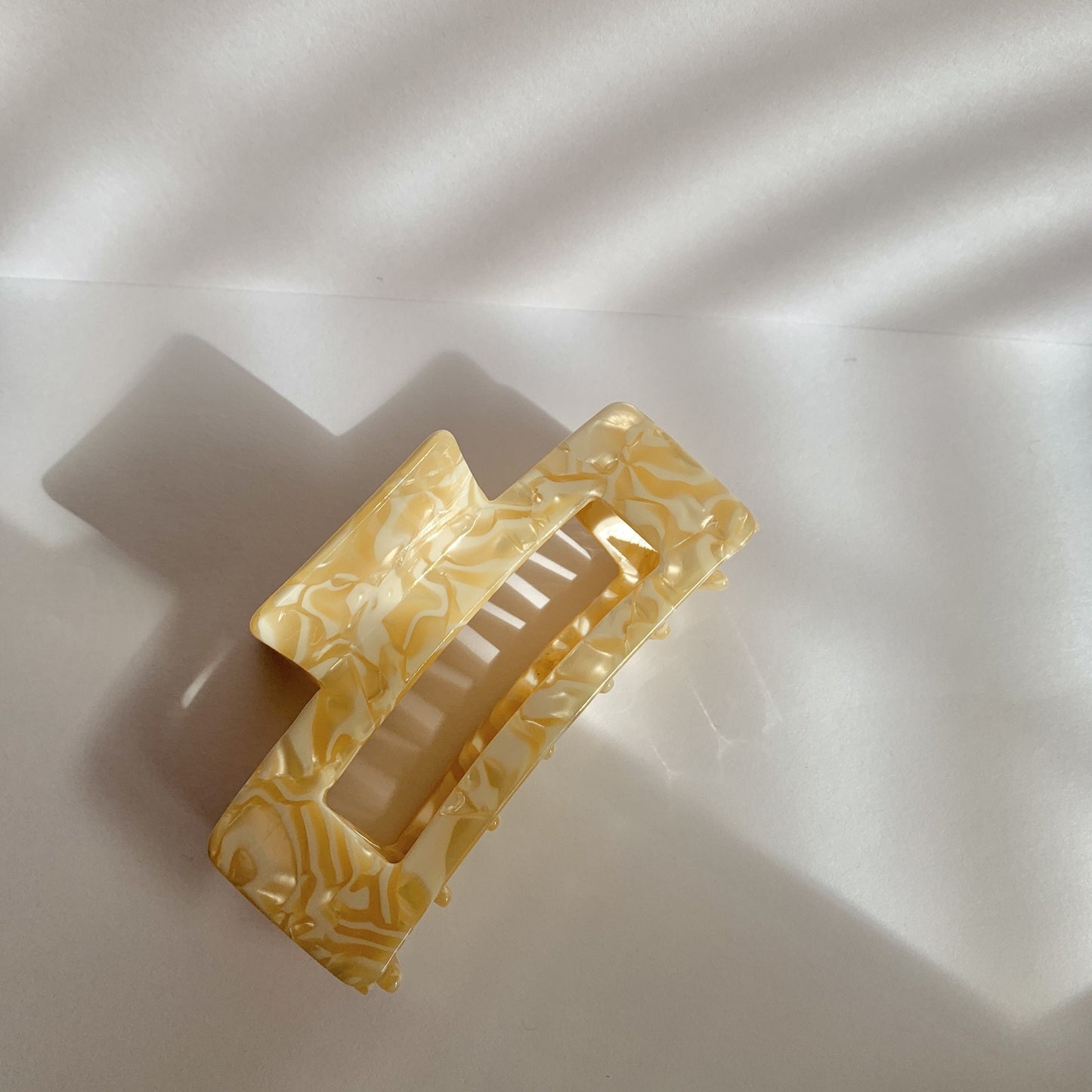 Large Creme Claw Clip- Classic Edition