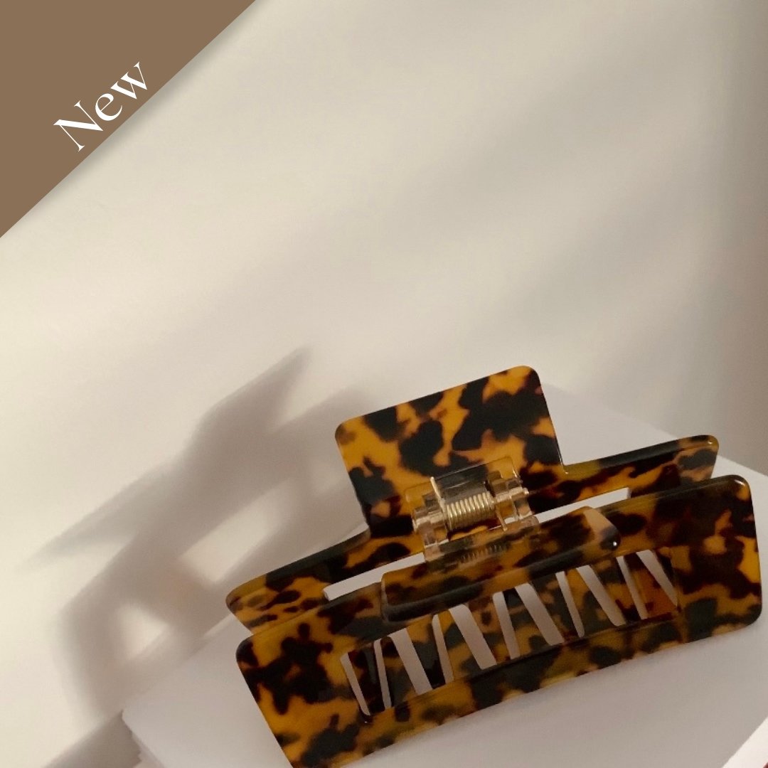 Large Creme Claw Clip- Classic Edition