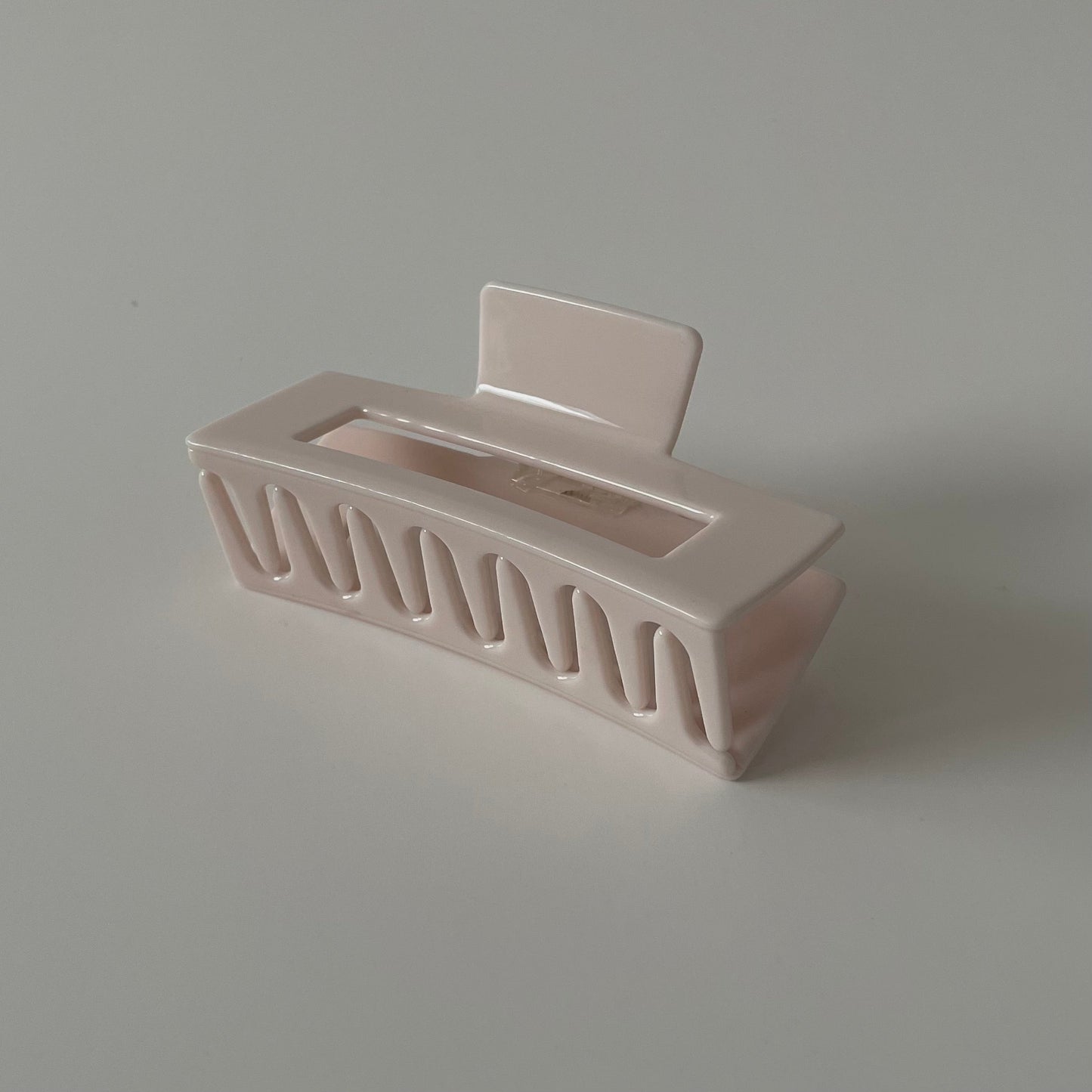 Large Creme Claw Clip- Neutral Edition